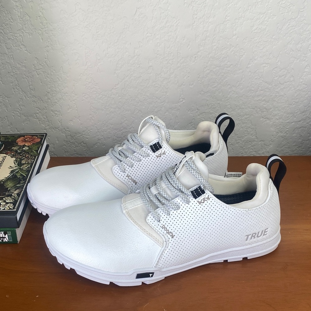 TRUE Men's White Perforated Golf Sneakers Waterproof Shoes